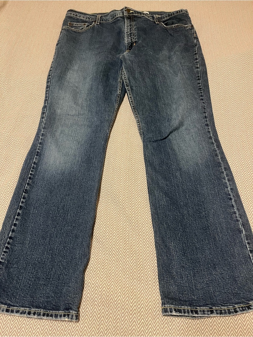 Old Navy Just Below the Waist Bootcut Jeans. Dark Wash with Distressed Hem. 20.